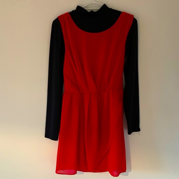 Red Dress - Picture 1 of 7